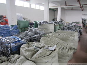 收購庫存服裝,服裝廠清貨 高價(jià)服裝回收
